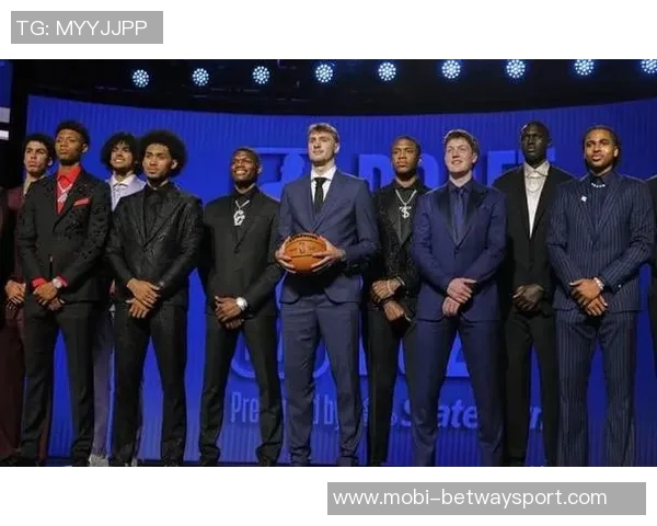 追梦最佳新秀之争埃奇库姆的崛起与弗拉格角色的迷雾解析