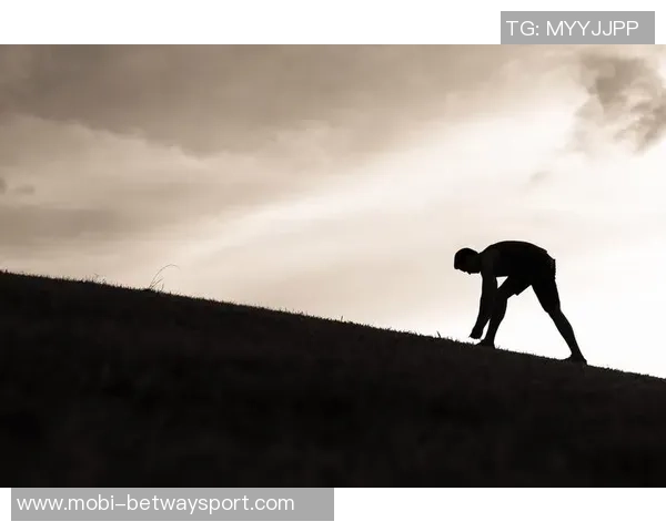 阿什拉夫:人生旅途中的跌倒与重生是成长的关键所在 阿什拉夫:人生旅途中的跌倒与重生是成长的关键所在